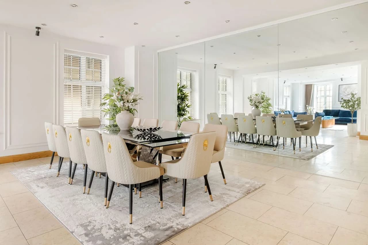 Luxury Four Bedroom Villa in Mayfair London photo 4