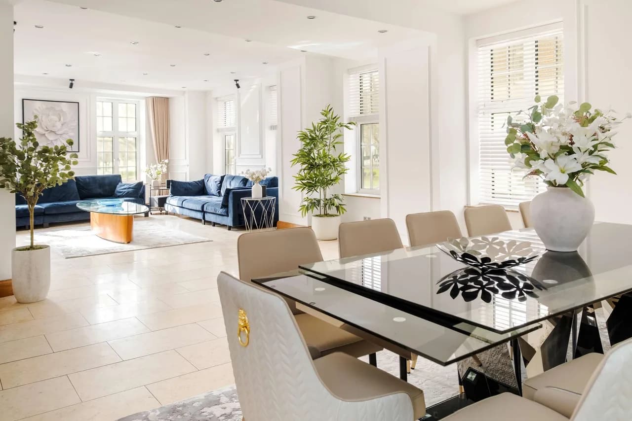 Luxury Four Bedroom Villa in Mayfair London photo 5