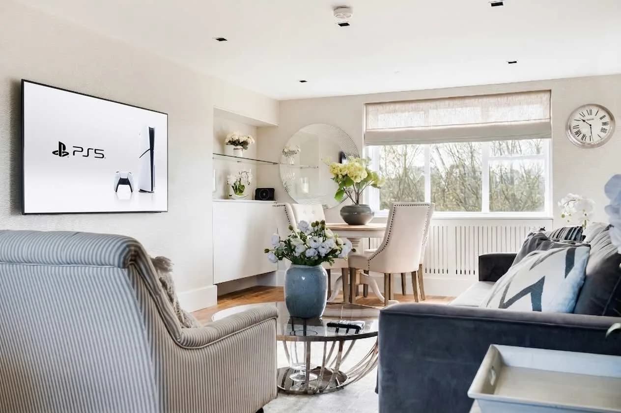Elegant Three Bedroom Retreat in London photo 2