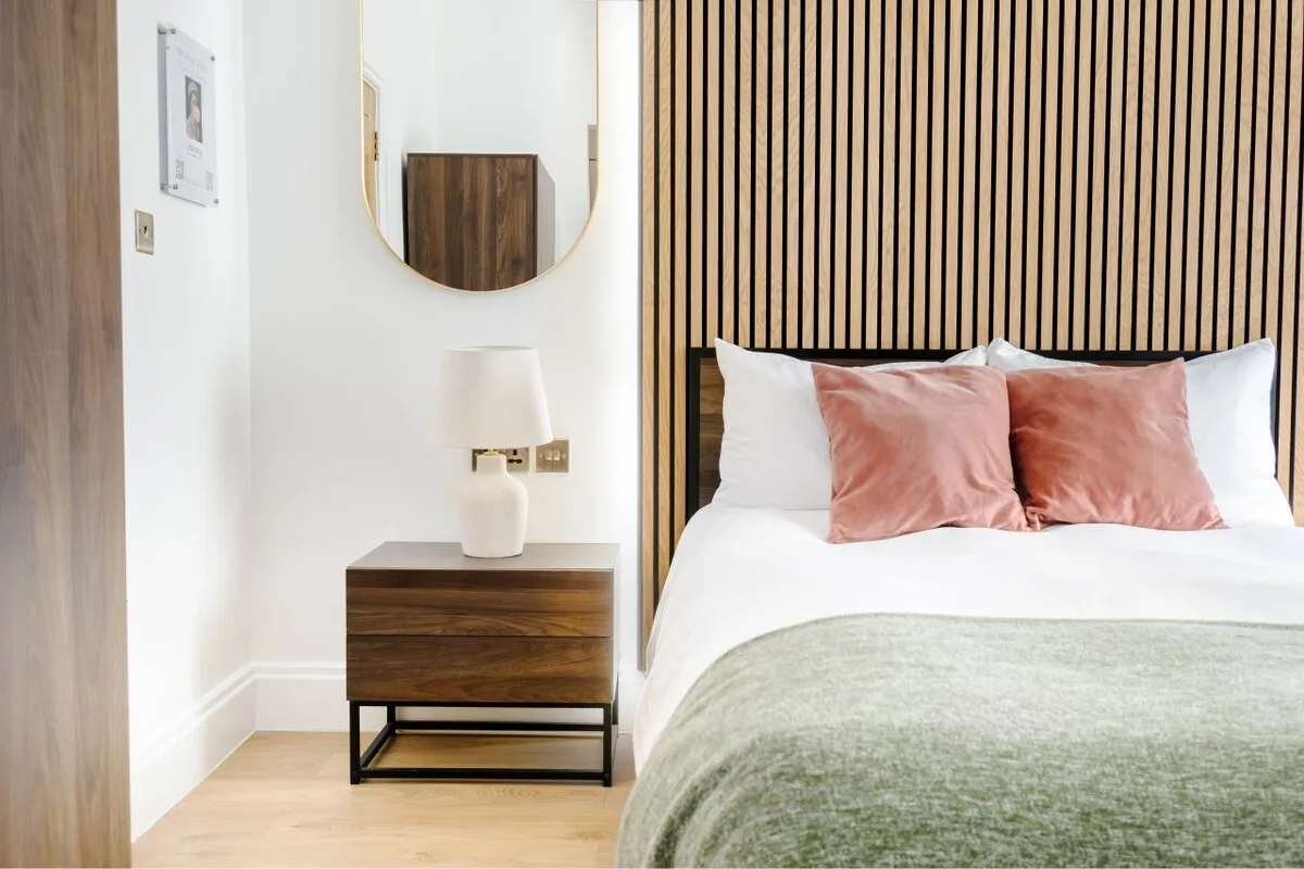 Charming One Bedroom Retreat in London photo 4