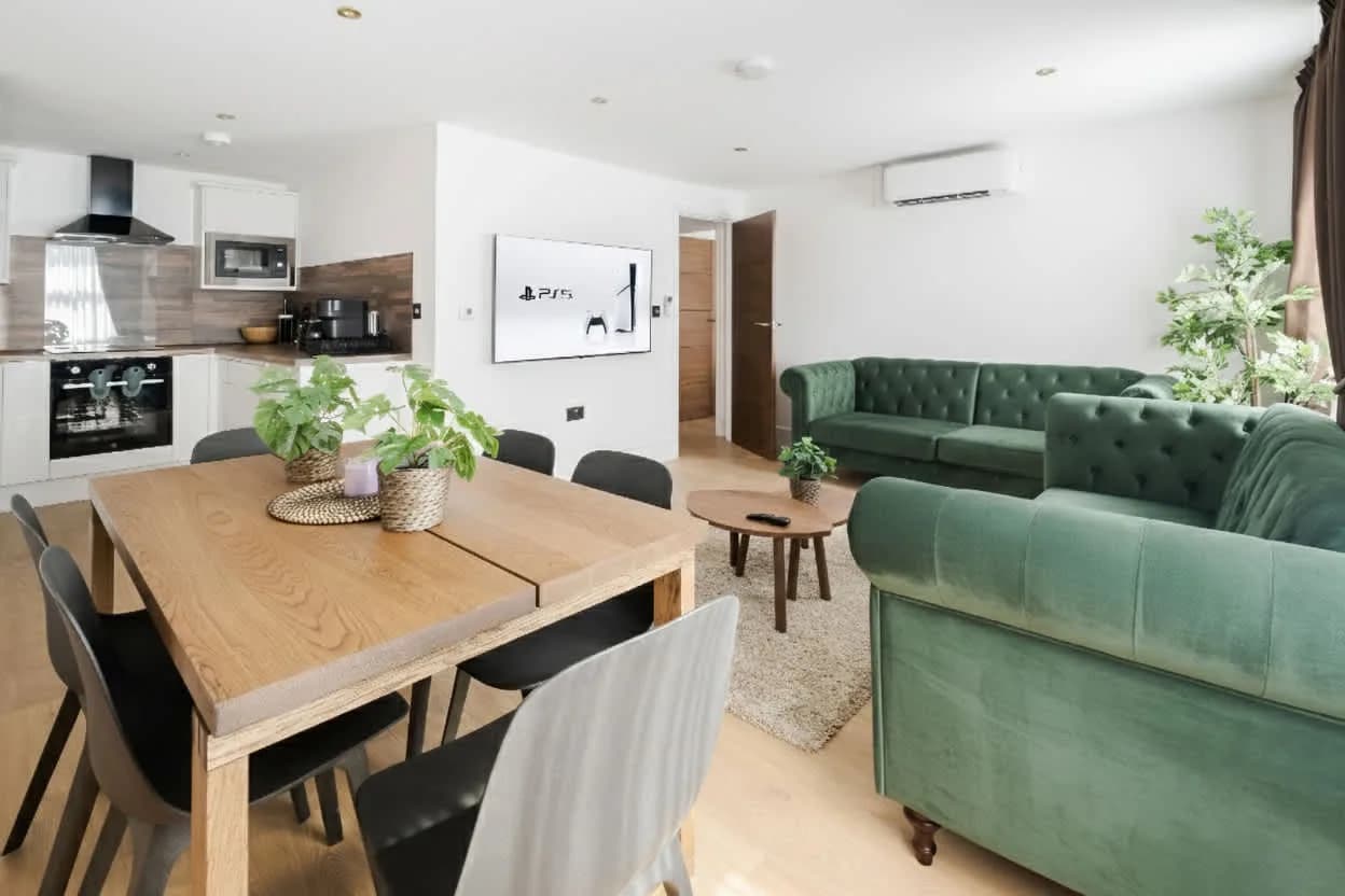 Stylish One Bedroom Apartment in London photo 2