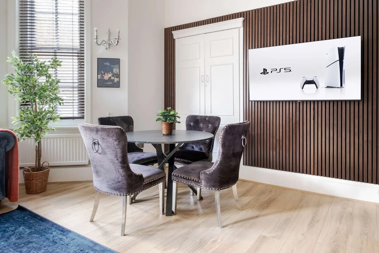Chic Studio Retreat in Mayfair London photo 5