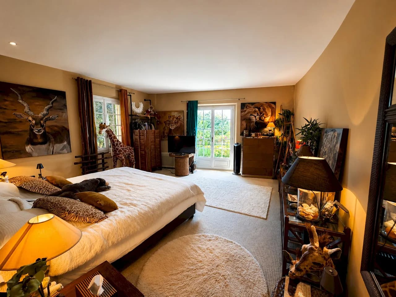 Elegant Four Bedroom Villa in Roquefort-les-Pins photo 4