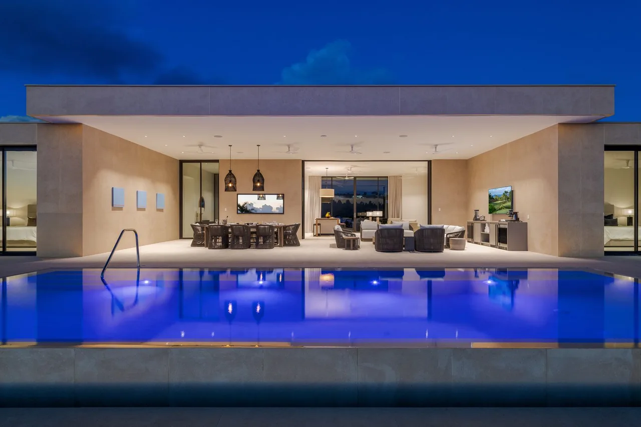 Golf Course View Villa in Deanes, Barbados