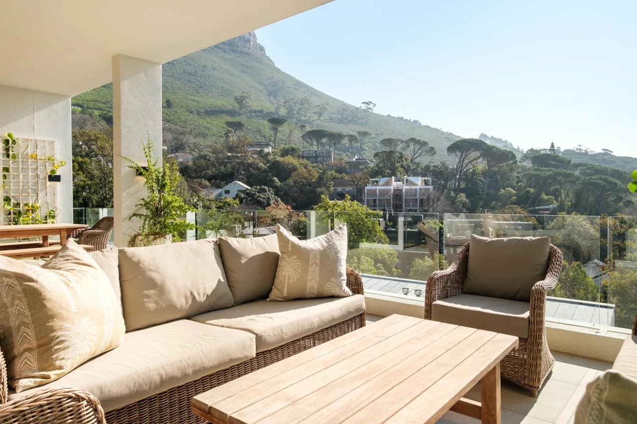 Mountain View Apartment in Higgovale, Cape Town photo 5