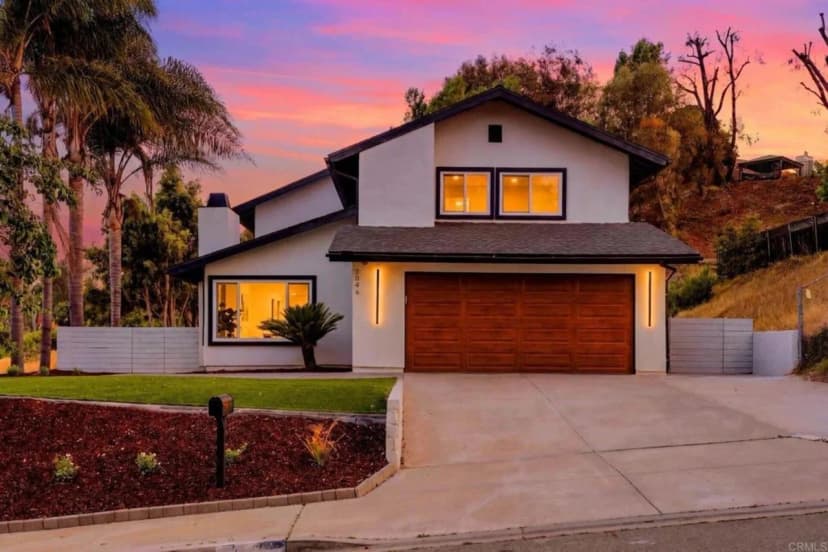 25. 4BR Coastal Oasis Near Legoland & Beach