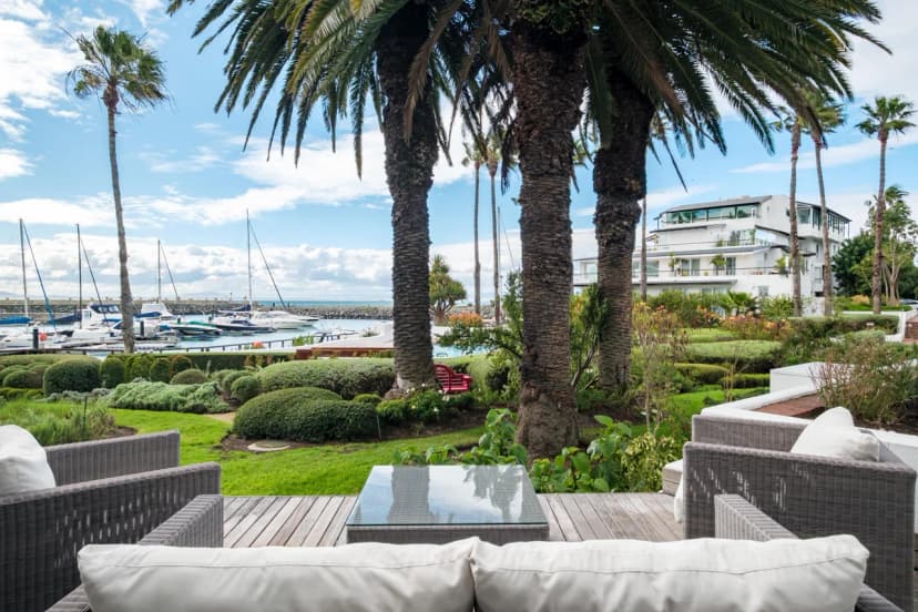 Safe 2 Bed with View in The Waterclub Bella Marina