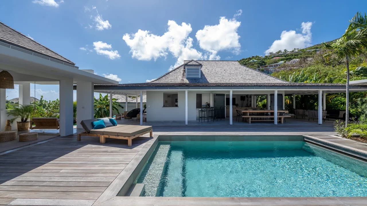 Single-Story Villa with Private Pool in Grand-Cul-de-Sac