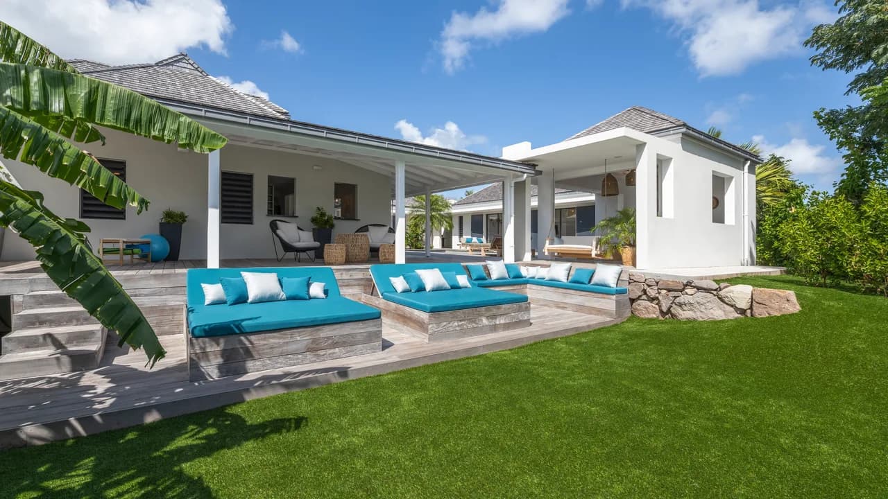 Single-Story Villa with Private Pool in Grand-Cul-de-Sac photo 5