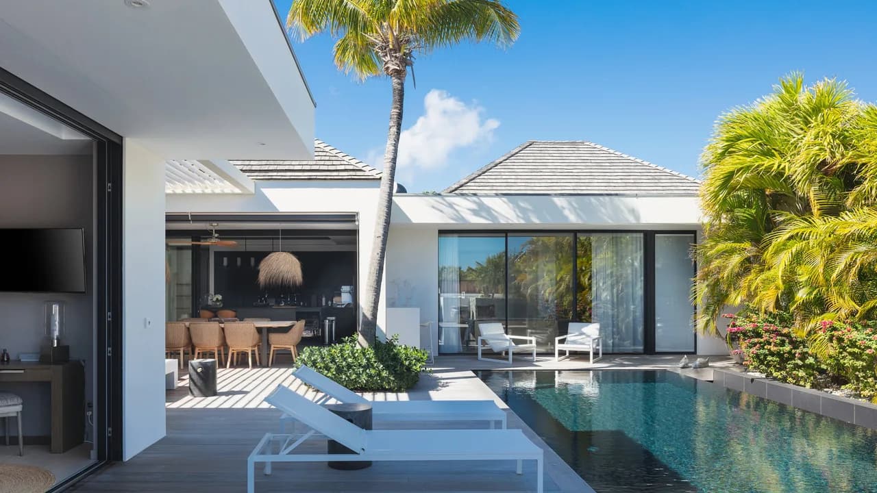 Single-Story Villa with Private Pool in Gustavia photo 3