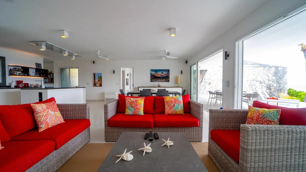 Accessible Villa with Private Pool in Lorient photo 4