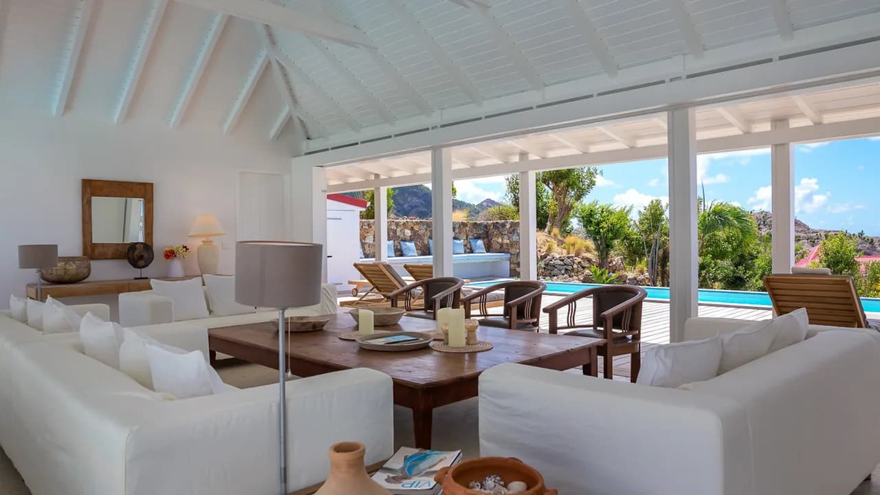 Single-Story Villa with Two Private Pools in St-Jean photo 5