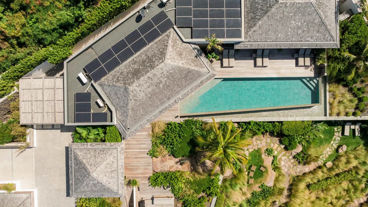 Heated Pool Estate in Grand-Cul-de-Sac photo 5