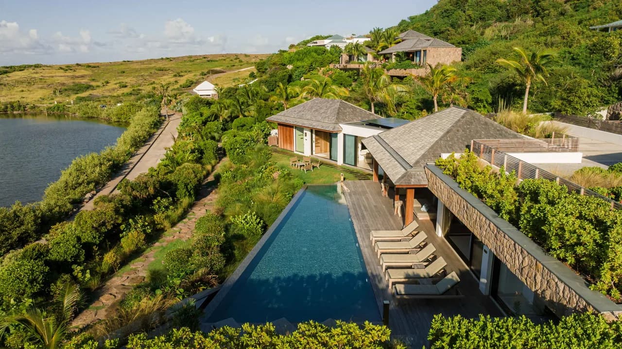 Luxurious Estate with Elevator in Grand-Cul-de-Sac