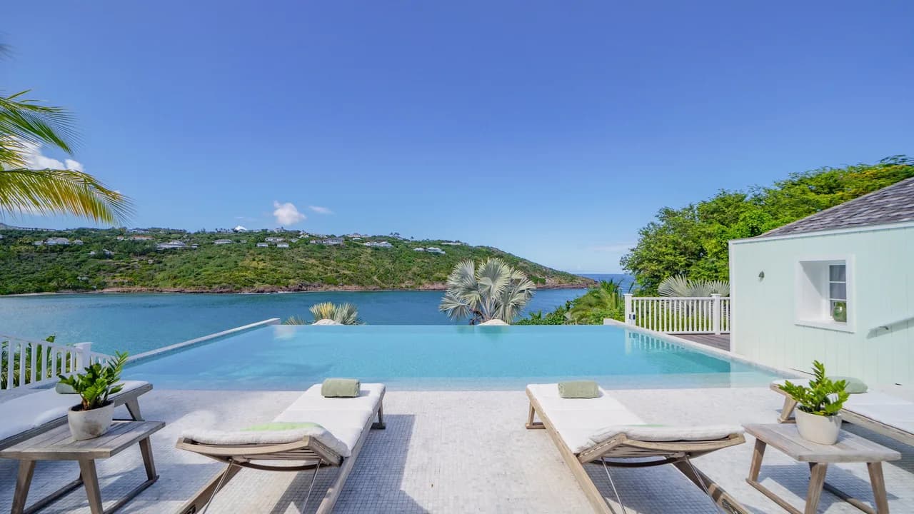 Luxury Villa with Fitness Room in Marigot