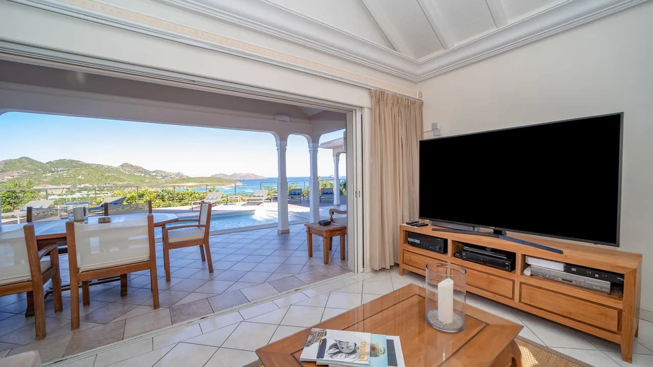 Air-Conditioned Villa with Garden in St-Jean photo 4