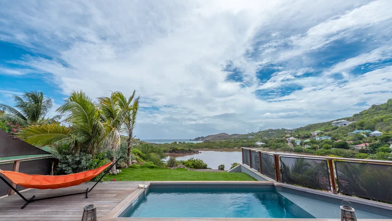 Airy Modern Villa with Ocean Views in Petit-Cul-de-Sac