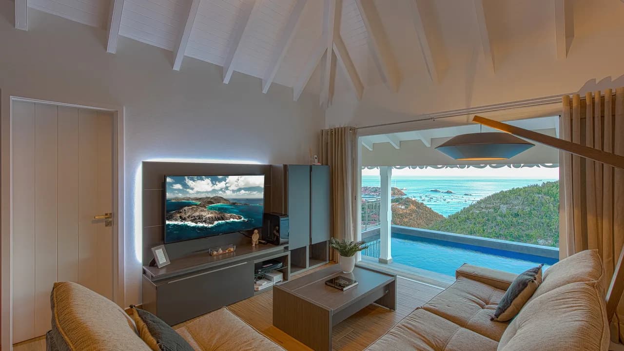 Single-Story Private Pool Villa in Colombier photo 4