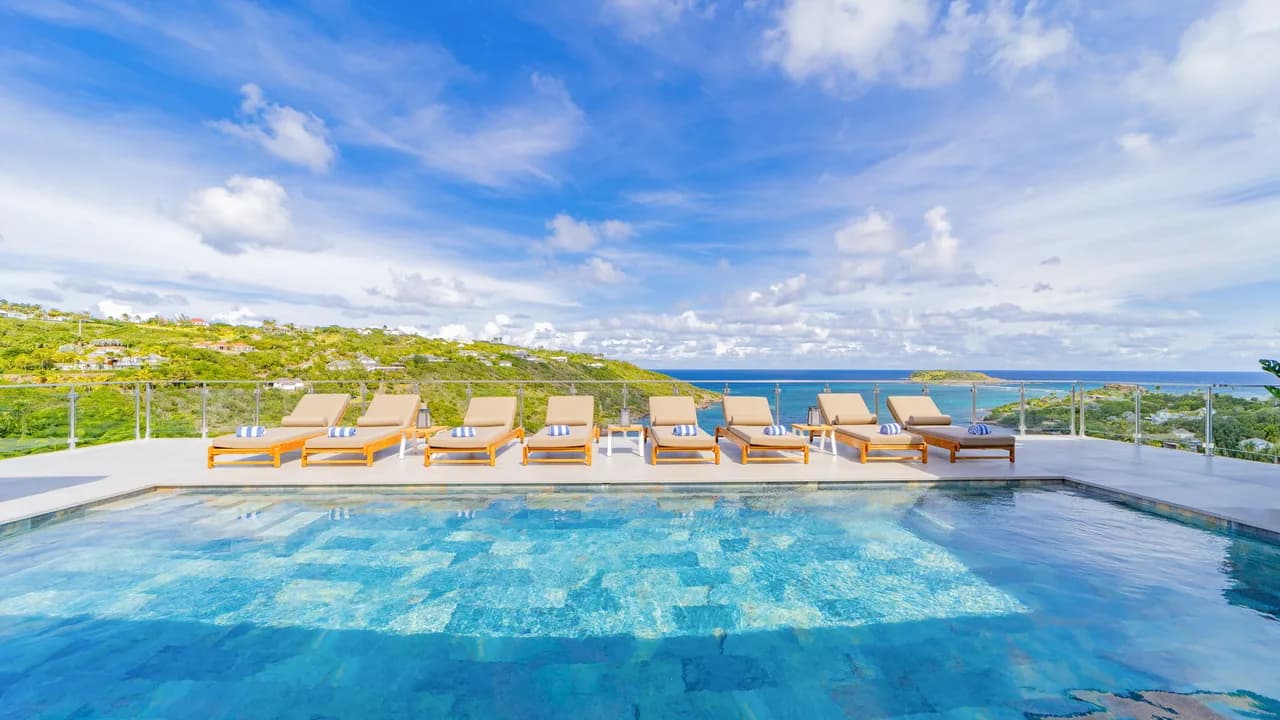 Single-Story Villa with Dual Pools in Marigot