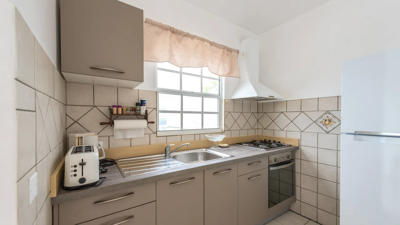 No-Smoking Apartment in Colombier photo 5