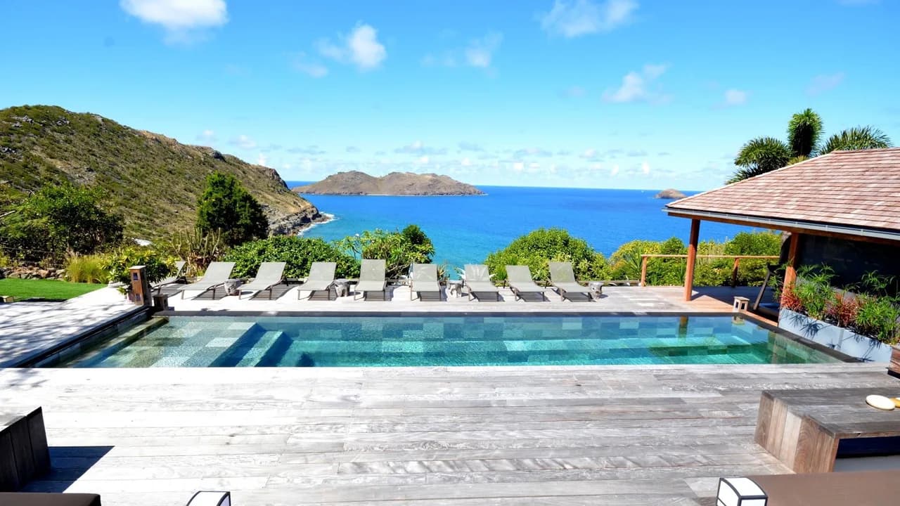 Heated Pool Estate in Anse des Cayes photo 3