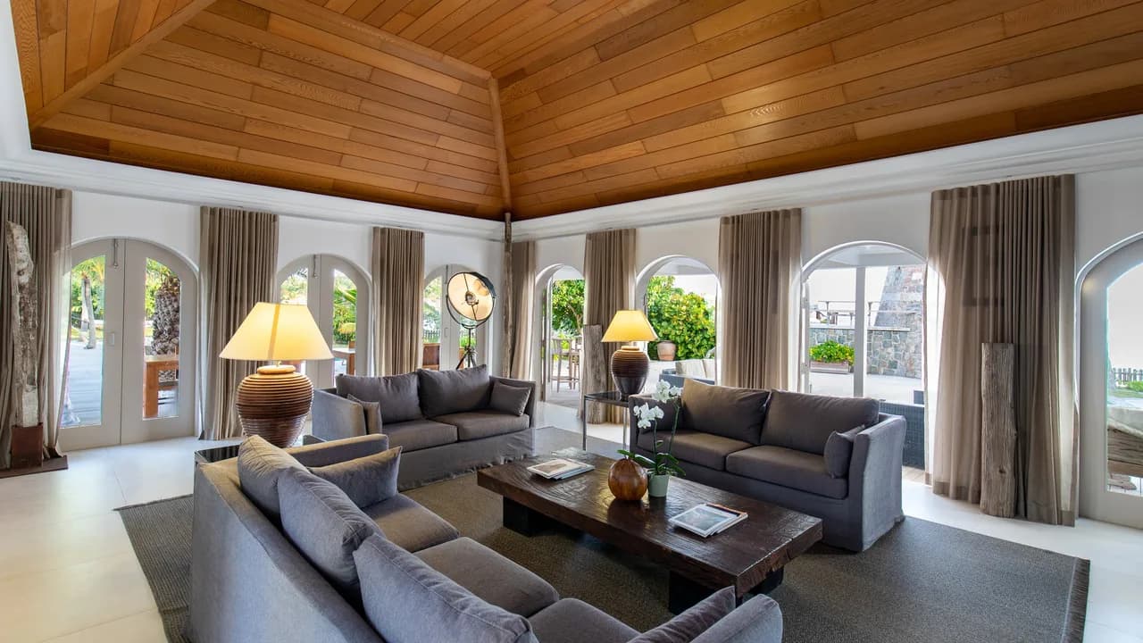 Child-Friendly Villa with A/C in St-Jean photo 5
