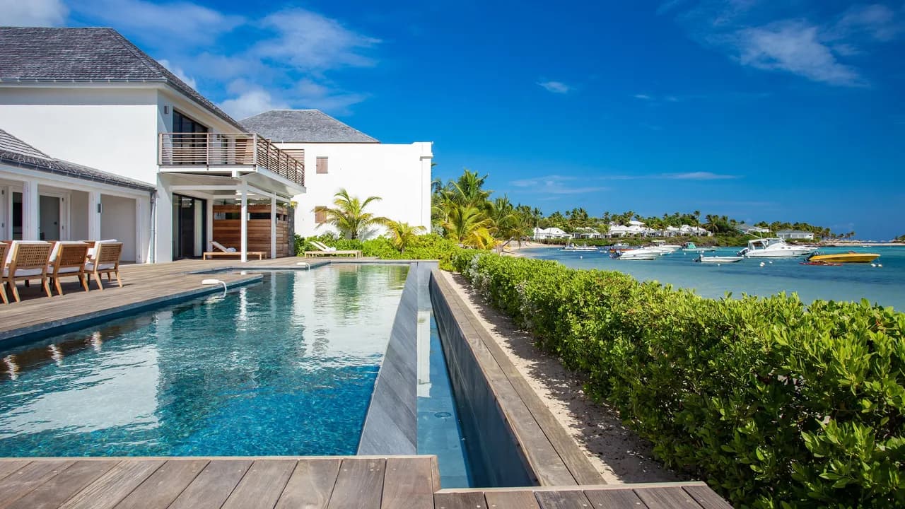 Private Heated Pool Estate in Grand-Cul-de-Sac photo 2