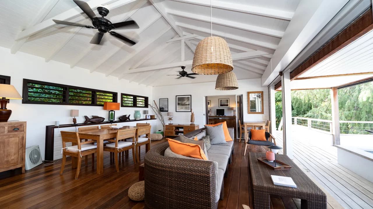 Charming Villa with Scenic Views in Pointe Milou photo 5