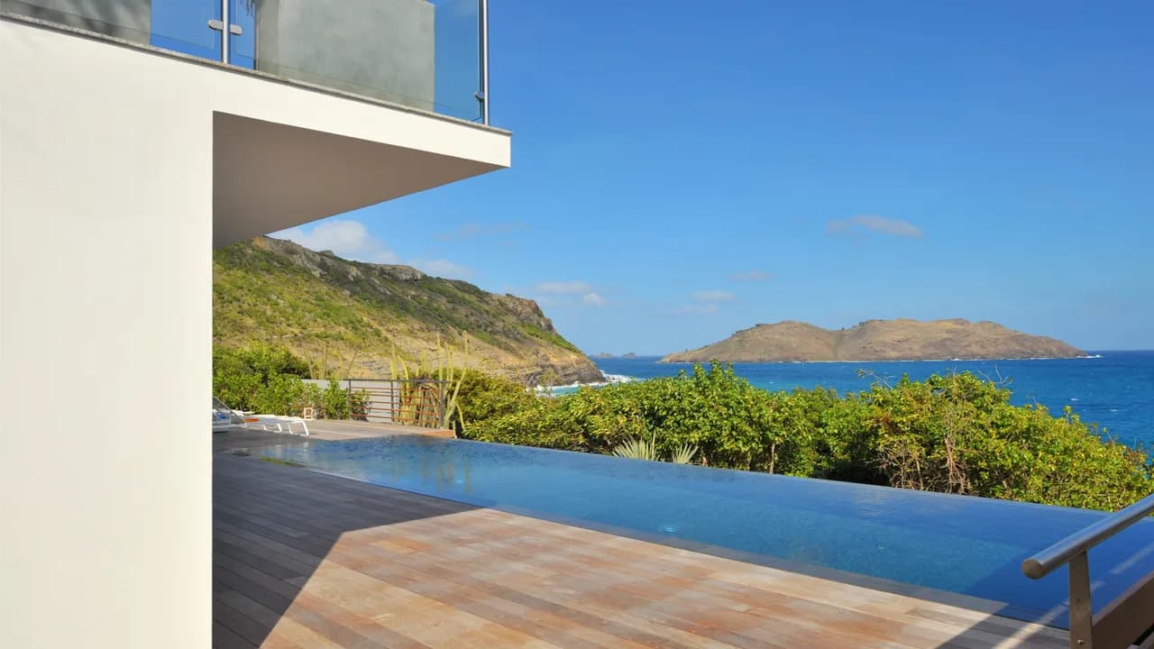 Modern Villa with Fitness Room in Anse des Cayes, St. Barts photo 2