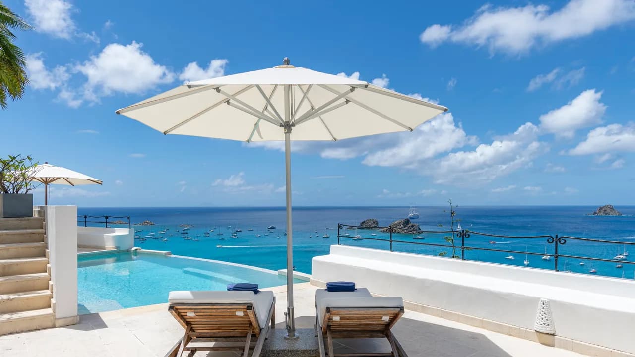 Luxurious Villa with Scenic Gardens in Corossol photo 3
