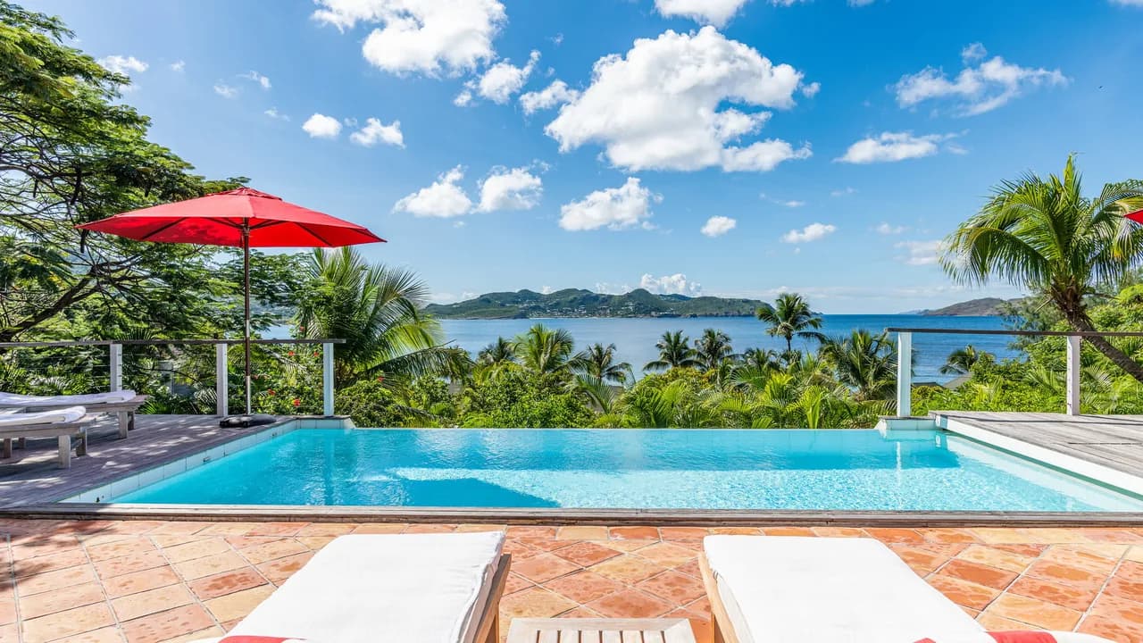 Exclusive Villa with U.S. Satellite in Pointe Milou
