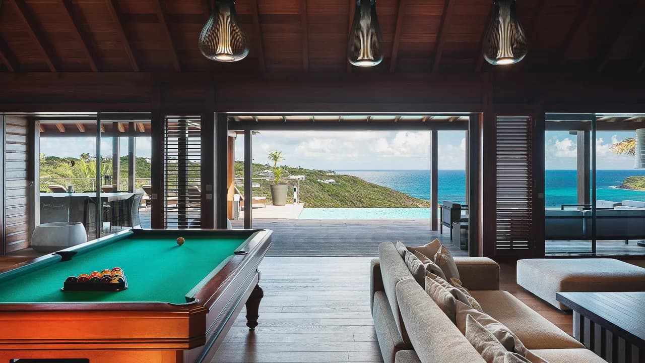Luxury Family Villa with Cinema Room in Marigot photo 3