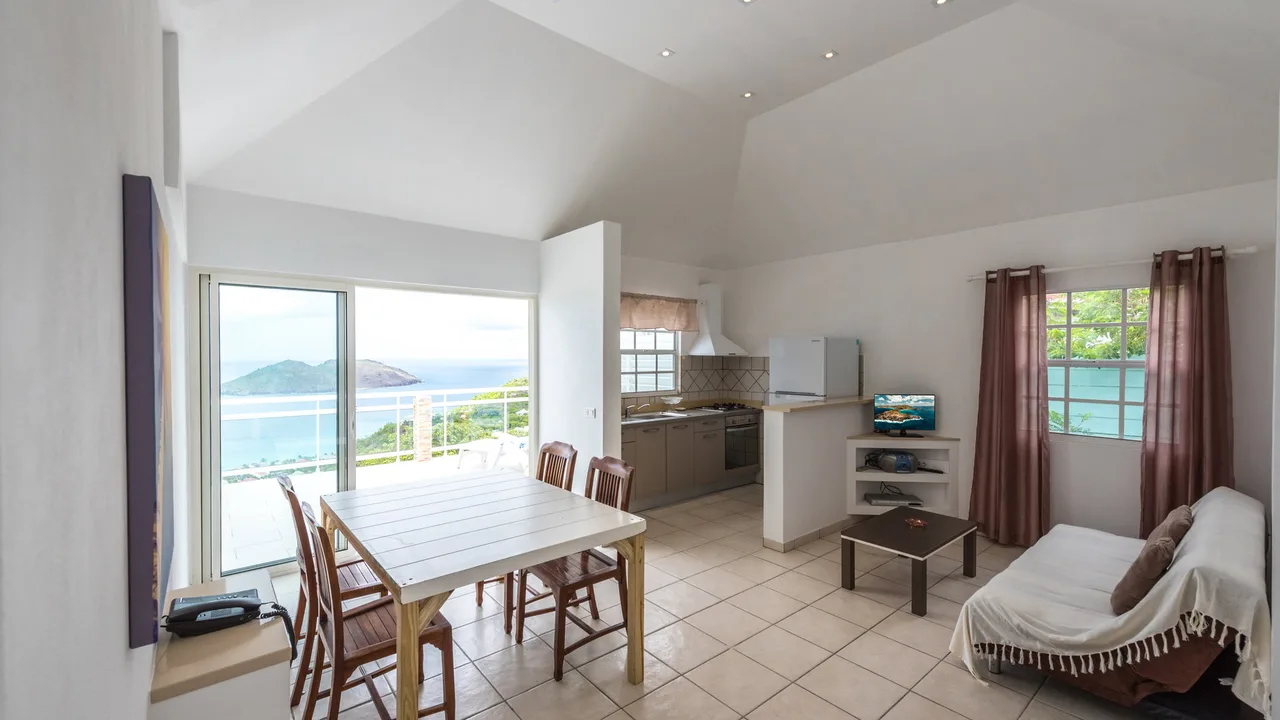 Charming Retreat Apartment in Colombier photo 3