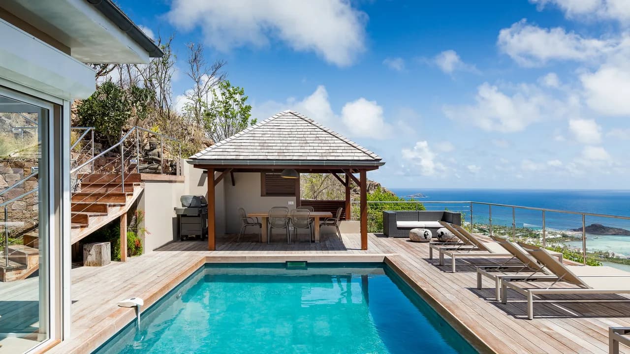 Contemporary Villa with A/C in Devé photo 2