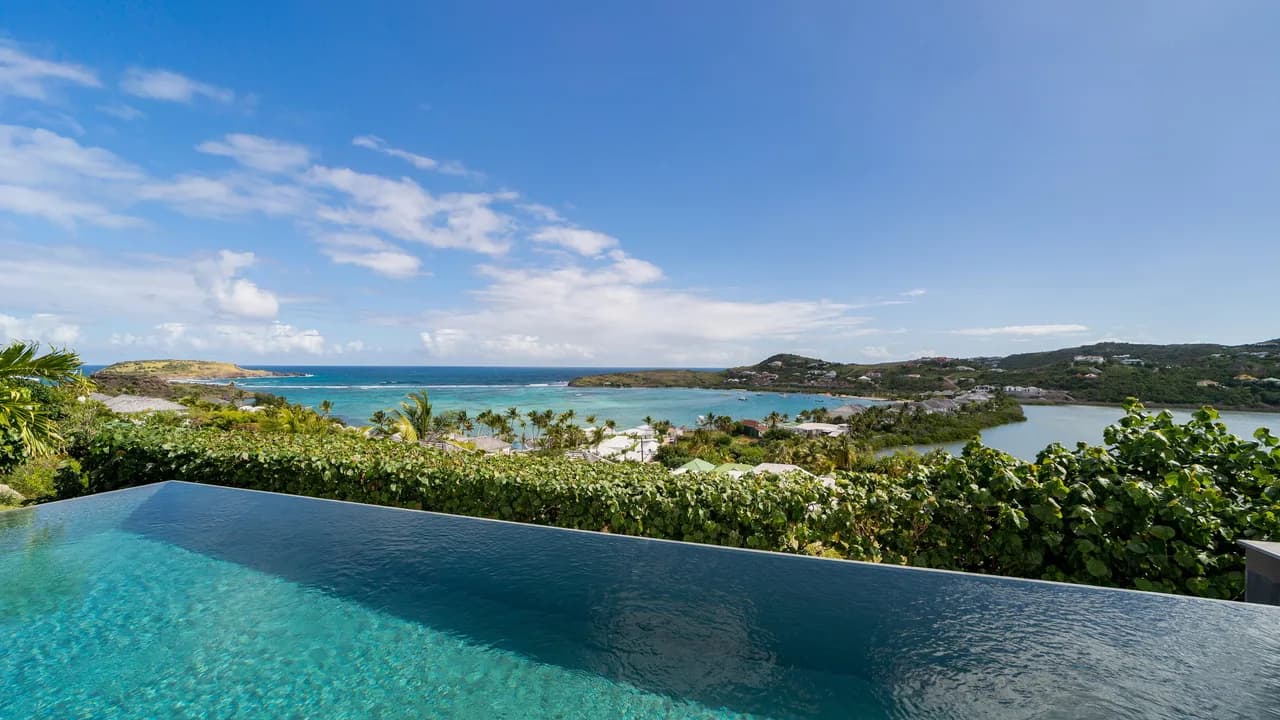 Airy Villa with Tropical Garden in Grand-Cul-de-Sac
