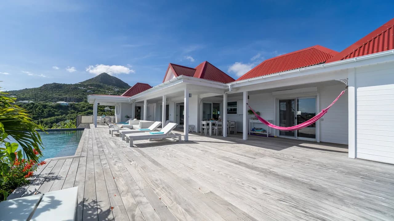 Airy Villa with Tropical Garden in Grand-Cul-de-Sac photo 4