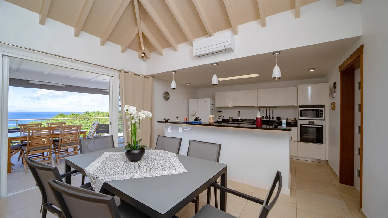 Child-Friendly Retreat with Pool in Flamands photo 5