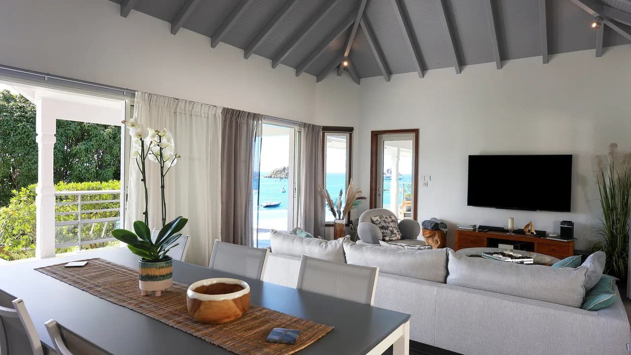 Modern Family-Friendly Villa in Public photo 4