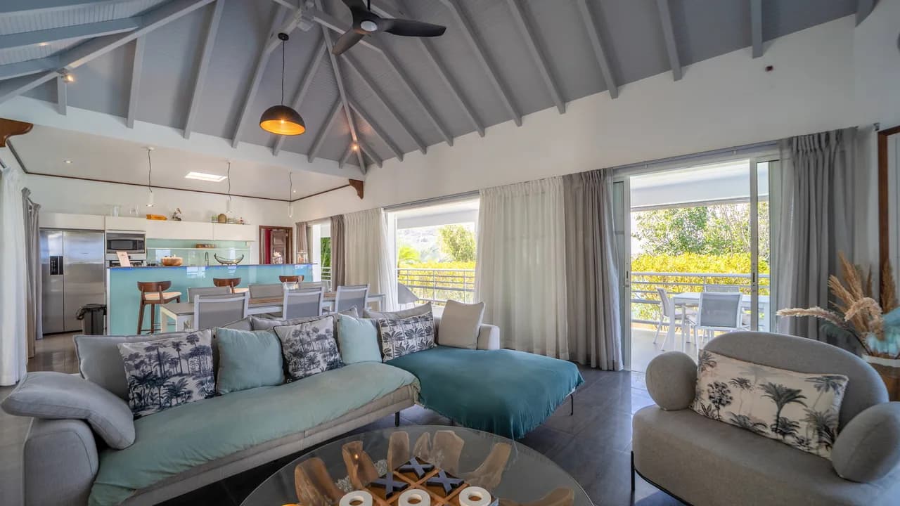 Modern Family-Friendly Villa in Public photo 5