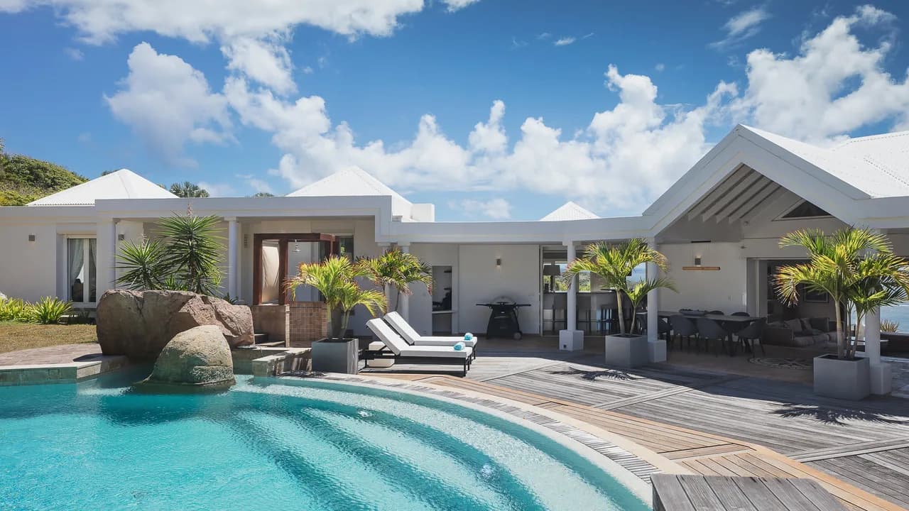 Luxurious Villa with Scenic Views in Montjean photo 2