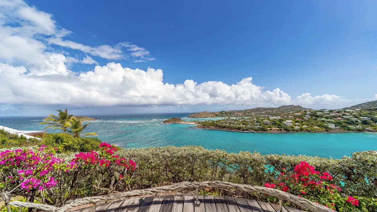 Luxurious Villa with Scenic Views in Montjean photo 4