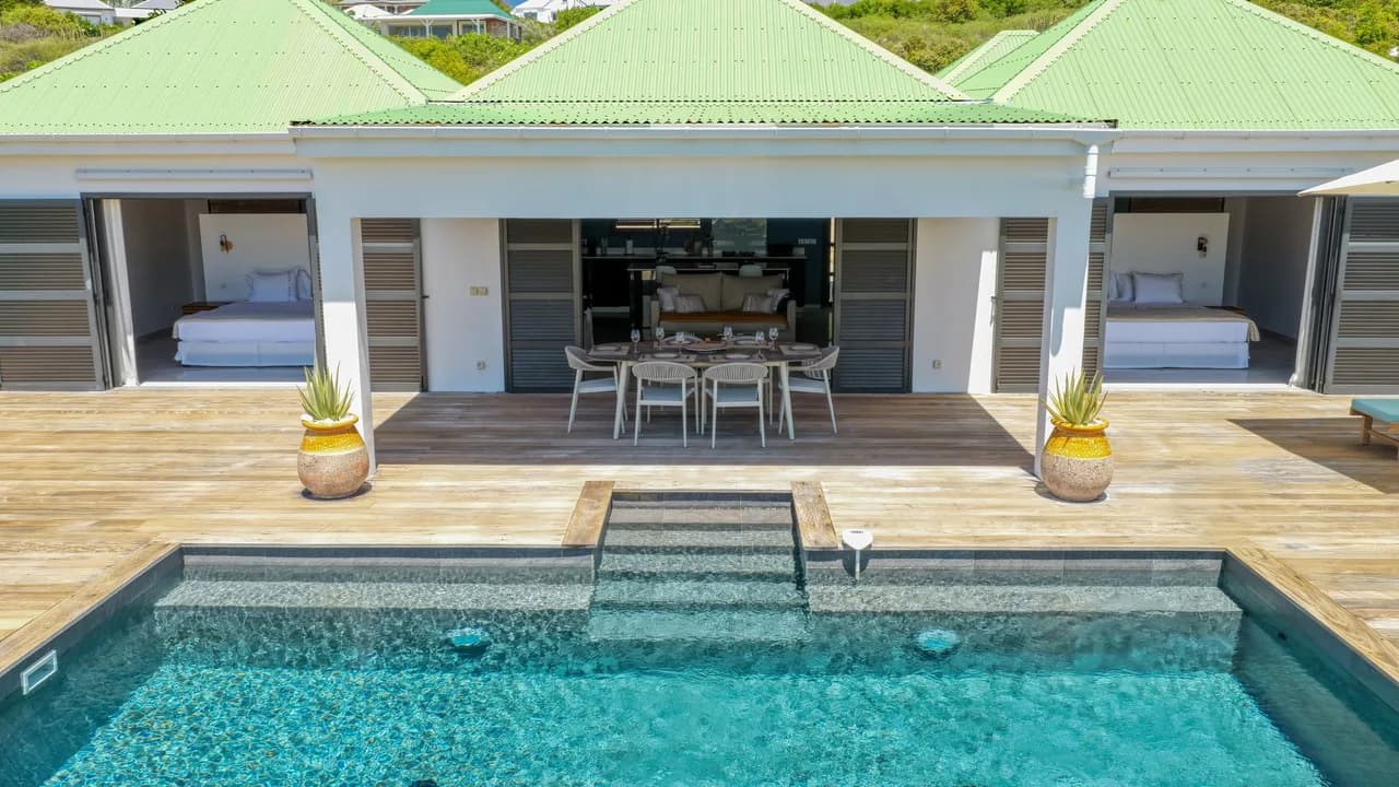 Charming Villa with Ocean View in Toiny photo 2