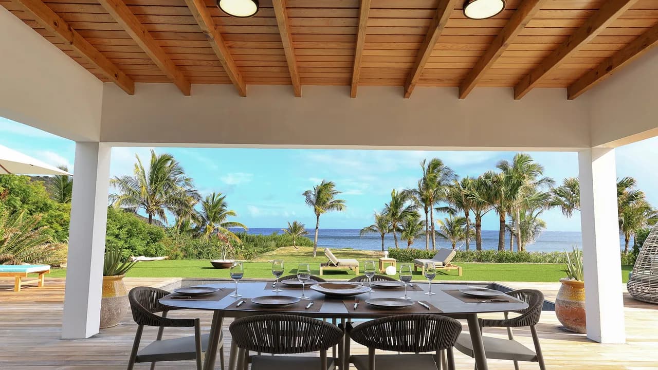 Charming Villa with Ocean View in Toiny photo 4