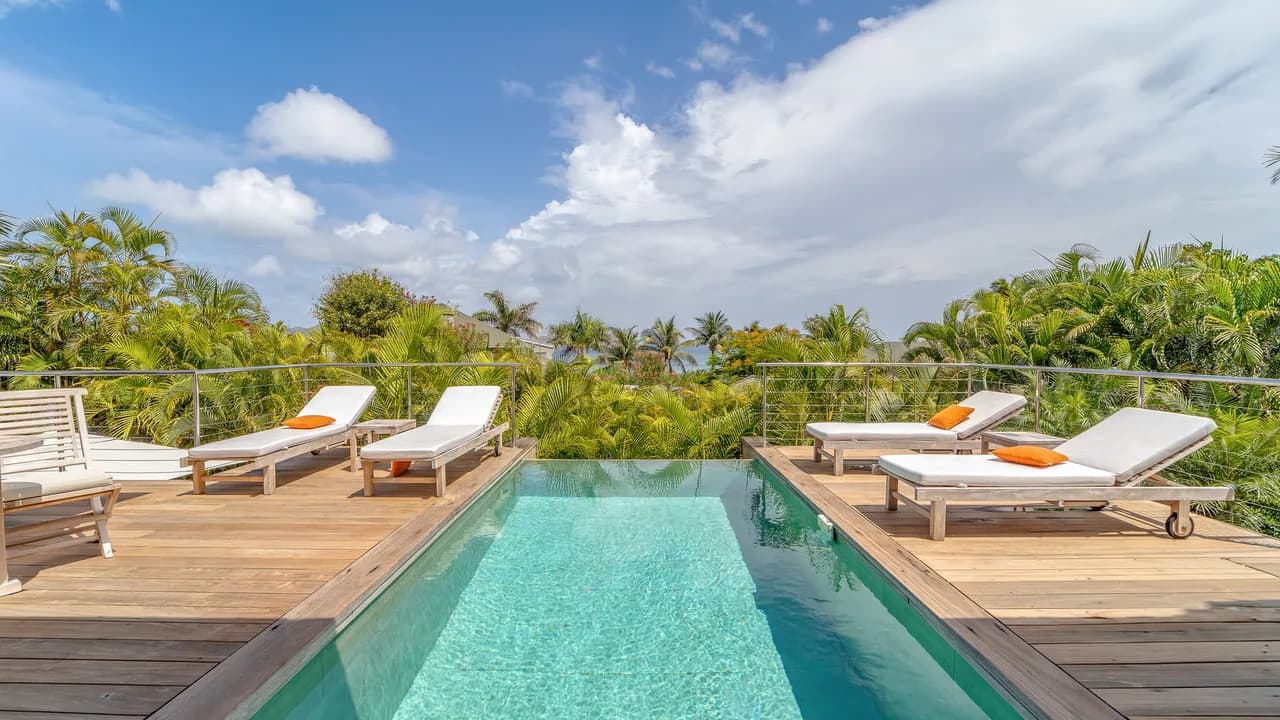 Oceanview Retreat Villa in Pointe Milou