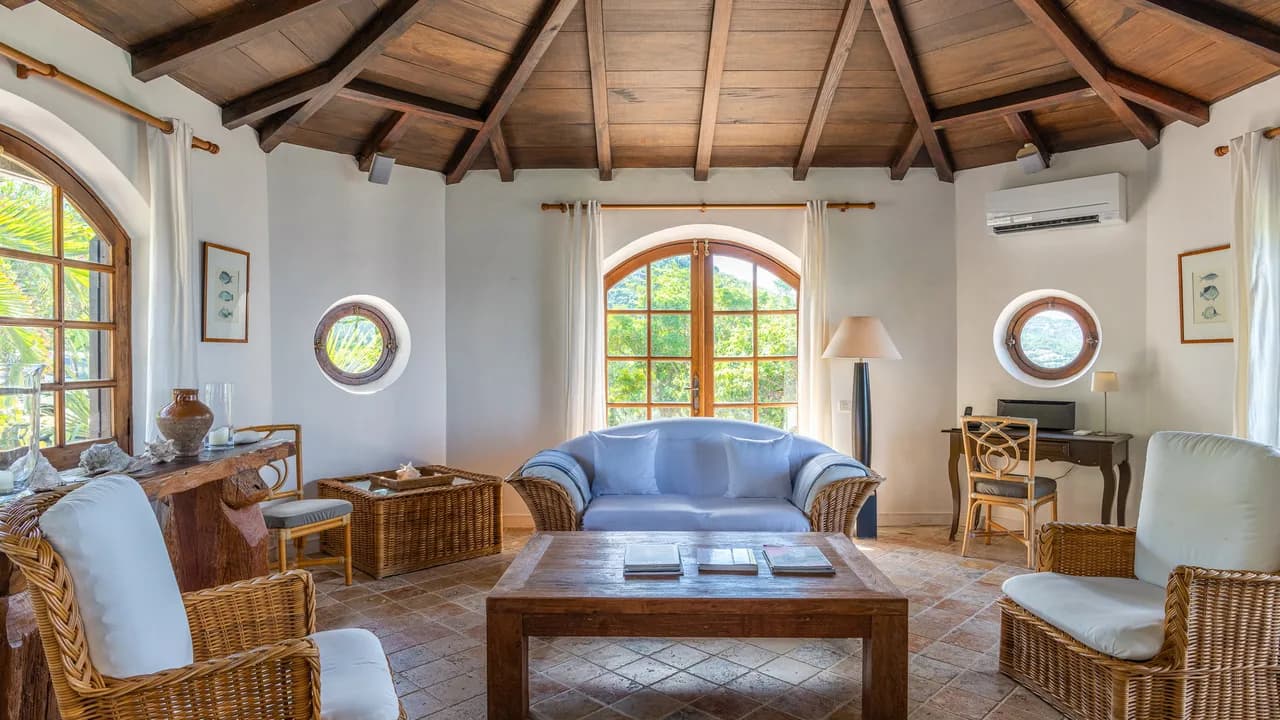 Luxurious Air-Conditioned Villa in Pointe Milou photo 4