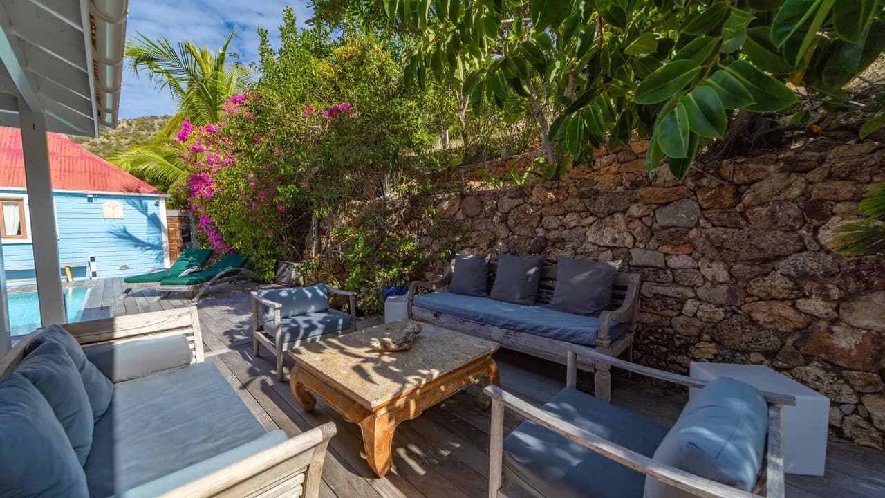 Modern Villa with Serene Garden in Grand Fond photo 3