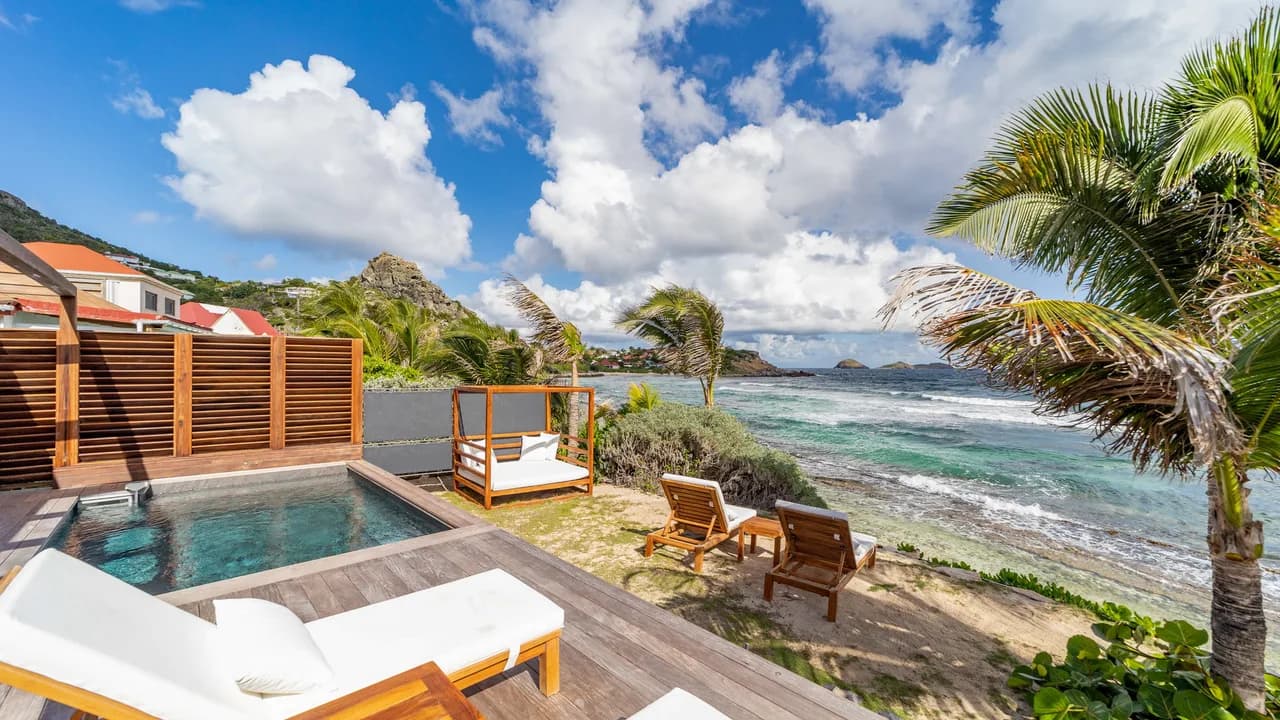 Single-Story Luxury Villa in Anse des Cayes photo 2