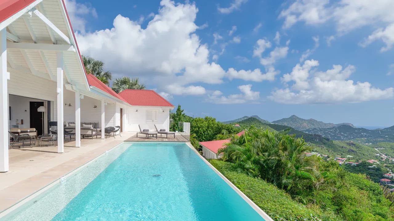 Sweeping Ocean View Villa in Colombier photo 2