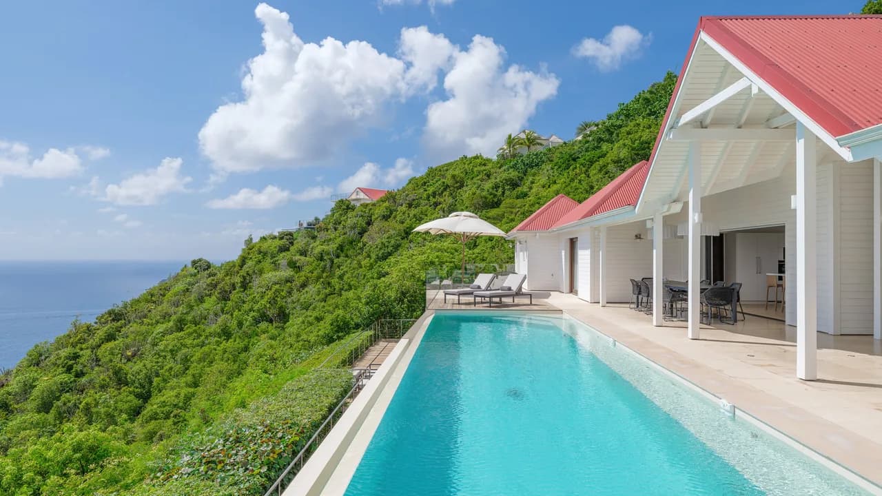 Sweeping Ocean View Villa in Colombier photo 3