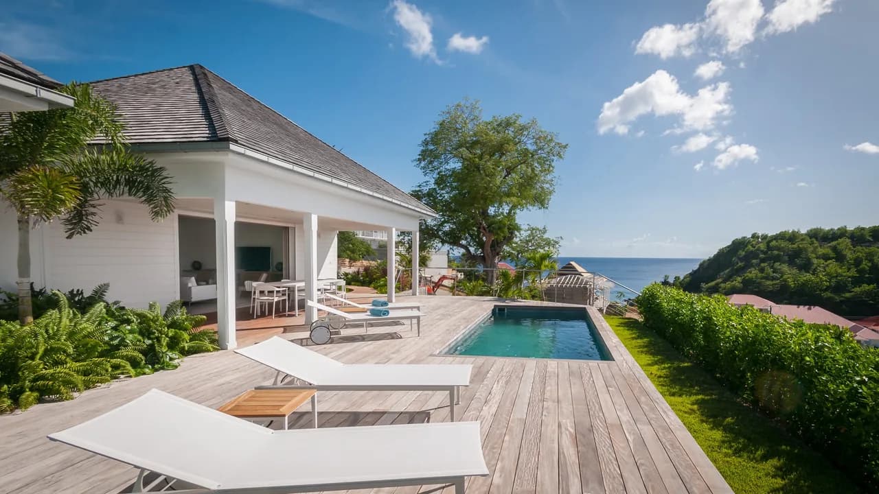 Chic Villa Steps from Shell Beach in Gustavia photo 2